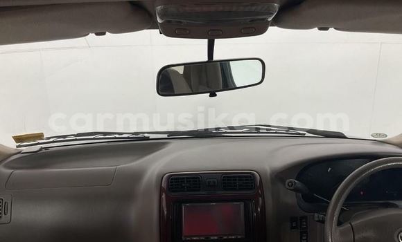 Buy Used Toyota Granvia Silver Car in Beitbridge in Matabeleland South Buy Used Toyota Granvia Silver Car in Beitbridge in Matabeleland South