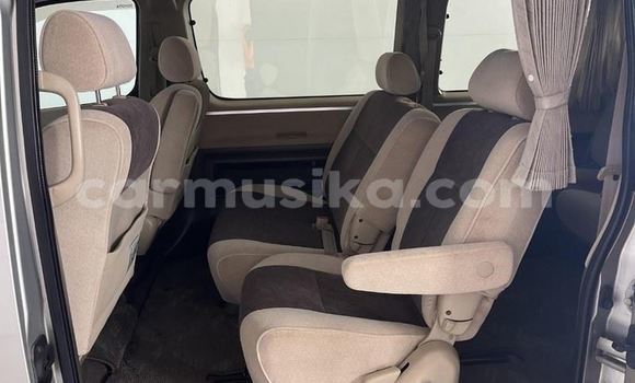 Buy Used Toyota Granvia Silver Car in Beitbridge in Matabeleland South Buy Used Toyota Granvia Silver Car in Beitbridge in Matabeleland South