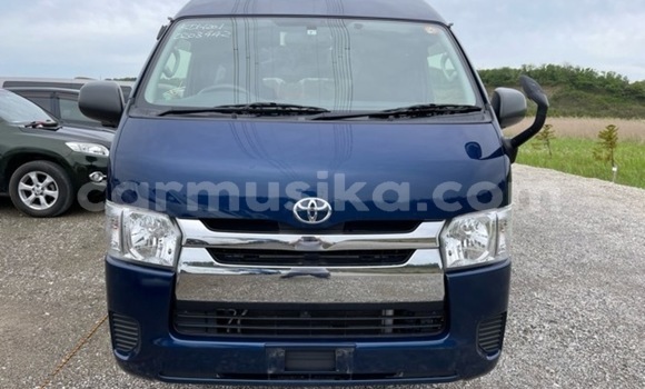 Buy Used Toyota Hiace Blue Car in Beitbridge in Matabeleland South Buy Used Toyota Hiace Blue Car in Beitbridge in Matabeleland South