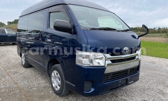 Buy Used Toyota Hiace Blue Car in Beitbridge in Matabeleland South Buy Used Toyota Hiace Blue Car in Beitbridge in Matabeleland South