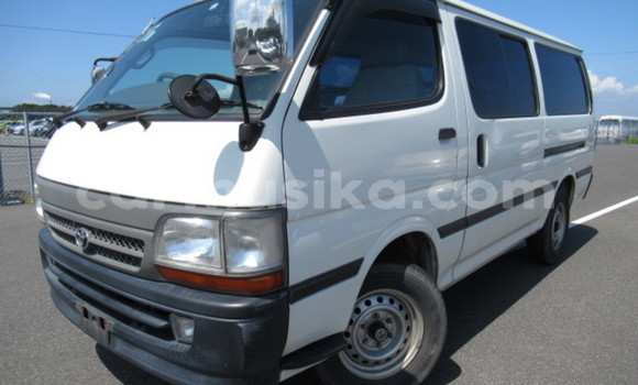 Nunua Ilio tumika Toyota Hiace Nyeupe Gari ndani ya Beitbridge nchini Matabeleland Kusini Nunua Ilio tumika Toyota Hiace Nyeupe Gari ndani ya Beitbridge nchini Matabeleland Kusini