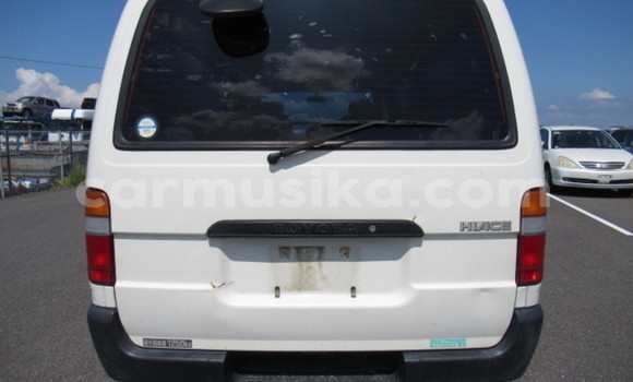 Nunua Ilio tumika Toyota Hiace Nyeupe Gari ndani ya Beitbridge nchini Matabeleland Kusini Nunua Ilio tumika Toyota Hiace Nyeupe Gari ndani ya Beitbridge nchini Matabeleland Kusini