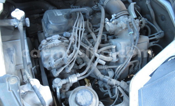 Nunua Ilio tumika Toyota Hiace Nyeupe Gari ndani ya Beitbridge nchini Matabeleland Kusini Nunua Ilio tumika Toyota Hiace Nyeupe Gari ndani ya Beitbridge nchini Matabeleland Kusini