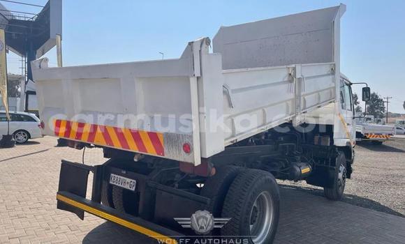 Buy Used Nissan UD White Truck in Beitbridge in Matabeleland South Buy Used Nissan UD White Truck in Beitbridge in Matabeleland South