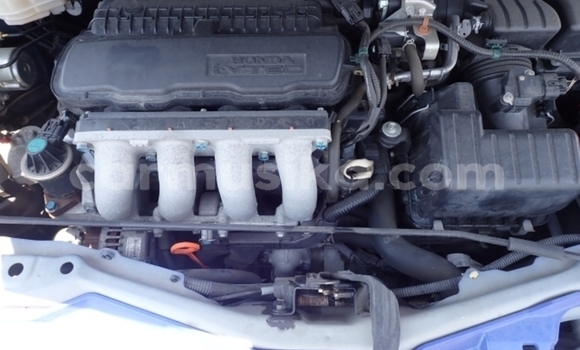 Buy Used Honda Fit Blue Car in Beitbridge in Matabeleland South Buy Used Honda Fit Blue Car in Beitbridge in Matabeleland South