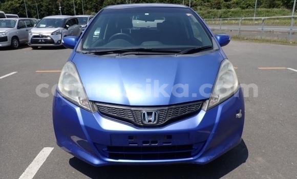 Buy Used Honda Fit Blue Car in Beitbridge in Matabeleland South Buy Used Honda Fit Blue Car in Beitbridge in Matabeleland South