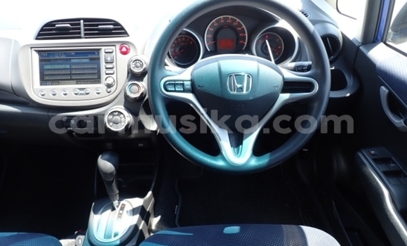 Buy Used Honda Fit Blue Car in Beitbridge in Matabeleland South Buy Used Honda Fit Blue Car in Beitbridge in Matabeleland South