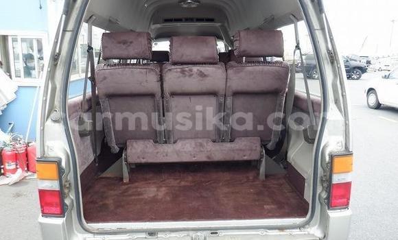 Nunua Ilio tumika Nissan Caravan Nyingine Gari ndani ya Beitbridge nchini Matabeleland Kusini Nunua Ilio tumika Nissan Caravan Nyingine Gari ndani ya Beitbridge nchini Matabeleland Kusini