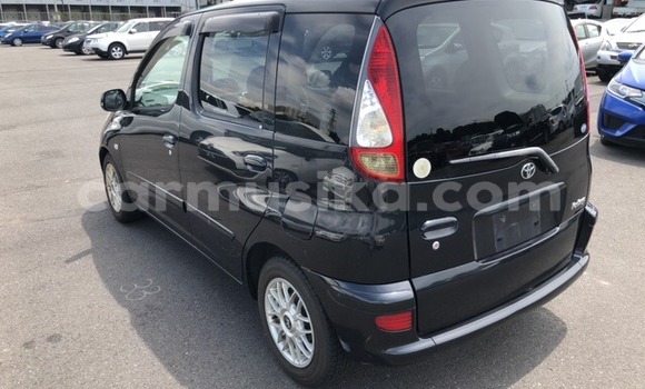 Acheter Occasion Voiture Toyota FunCargo Autre à Beitbridge, Matabeleland South Acheter Occasion Voiture Toyota FunCargo Autre à Beitbridge, Matabeleland South