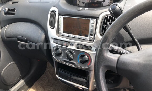 Acheter Occasion Voiture Toyota FunCargo Autre à Beitbridge, Matabeleland South Acheter Occasion Voiture Toyota FunCargo Autre à Beitbridge, Matabeleland South