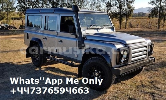Acheter Occasion Voiture Land Rover Defender Gris à Harare, Harare