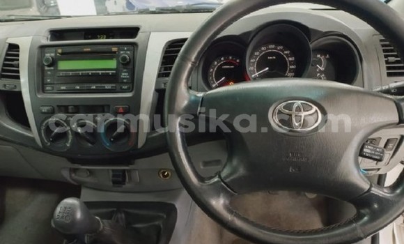 Tenga Tsaru Toyota Hilux Chena Mota in Beitbridge in Matabeleland South Tenga Tsaru Toyota Hilux Chena Mota in Beitbridge in Matabeleland South