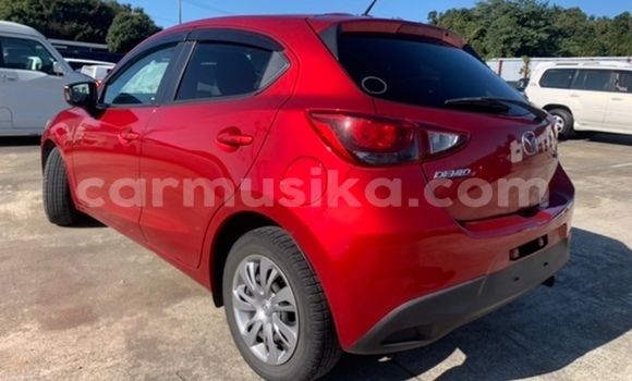 Acheter Occasion Voiture Mazda Demio Rouge à Beitbridge, Matabeleland South Acheter Occasion Voiture Mazda Demio Rouge à Beitbridge, Matabeleland South