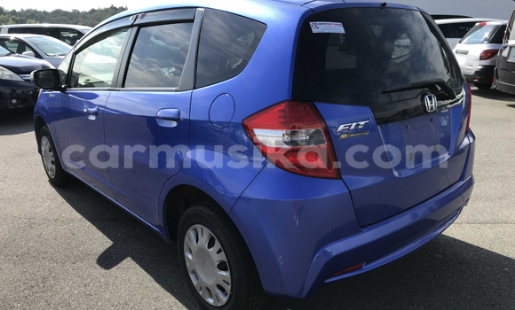 Buy Used Honda Fit Blue Car in Beitbridge in Matabeleland South Buy Used Honda Fit Blue Car in Beitbridge in Matabeleland South
