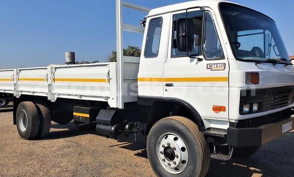 Buy Used Nissan UD White Truck in Beitbridge in Matabeleland South Buy Used Nissan UD White Truck in Beitbridge in Matabeleland South