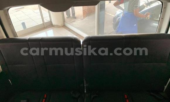 Acheter Occasion Voiture Toyota Hiace Blanc à Beitbridge, Matabeleland South Acheter Occasion Voiture Toyota Hiace Blanc à Beitbridge, Matabeleland South