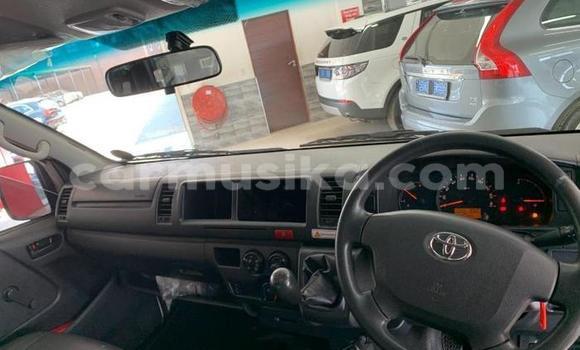 Acheter Occasion Voiture Toyota Hiace Blanc à Beitbridge, Matabeleland South Acheter Occasion Voiture Toyota Hiace Blanc à Beitbridge, Matabeleland South