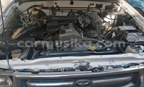 Acheter Occasion Voiture Toyota Hilux Blanc à Beitbridge, Matabeleland South Acheter Occasion Voiture Toyota Hilux Blanc à Beitbridge, Matabeleland South