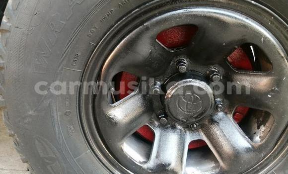 Acheter Occasion Voiture Toyota Hilux Blanc à Beitbridge, Matabeleland South Acheter Occasion Voiture Toyota Hilux Blanc à Beitbridge, Matabeleland South