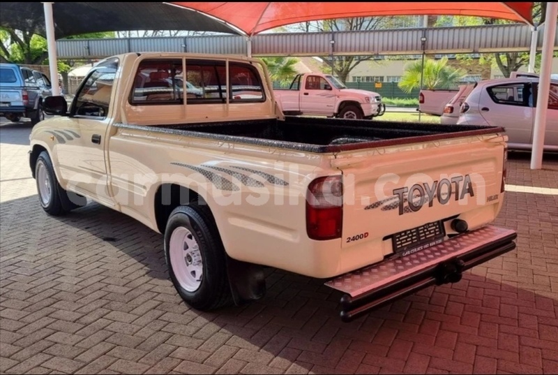 Big with watermark toyota hilux matabeleland south beitbridge 31598