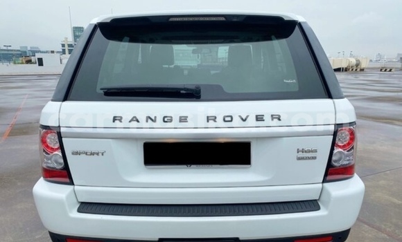Acheter Occasion Voiture Land Rover Range Rover Sport Blanc à Beitbridge, Matabeleland South Acheter Occasion Voiture Land Rover Range Rover Sport Blanc à Beitbridge, Matabeleland South