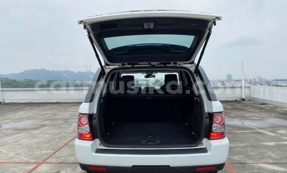 Acheter Occasion Voiture Land Rover Range Rover Sport Blanc à Beitbridge, Matabeleland South Acheter Occasion Voiture Land Rover Range Rover Sport Blanc à Beitbridge, Matabeleland South