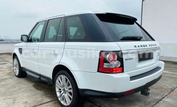 Acheter Occasion Voiture Land Rover Range Rover Sport Blanc à Beitbridge, Matabeleland South Acheter Occasion Voiture Land Rover Range Rover Sport Blanc à Beitbridge, Matabeleland South