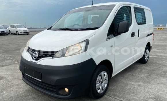 Nunua Ilio tumika Nissan NV200 Nyeupe Gari ndani ya Beitbridge nchini Matabeleland Kusini