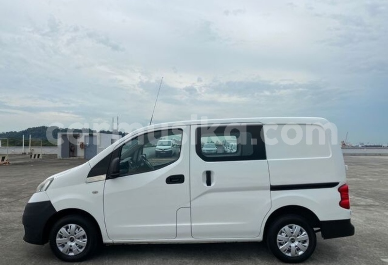 Big with watermark nissan nv200 matabeleland south beitbridge 31601