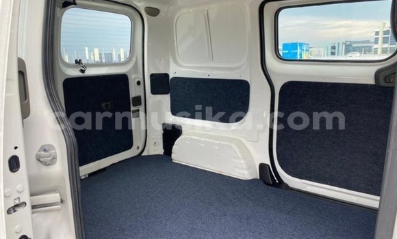 Acheter Occasion Voiture Nissan NV200 Blanc à Beitbridge, Matabeleland South Acheter Occasion Voiture Nissan NV200 Blanc à Beitbridge, Matabeleland South