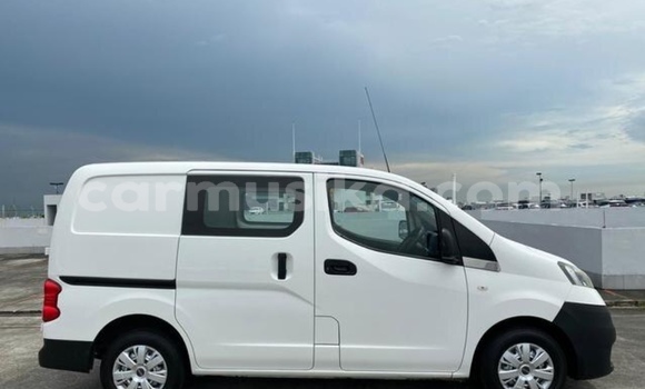 Acheter Occasion Voiture Nissan NV200 Blanc à Beitbridge, Matabeleland South Acheter Occasion Voiture Nissan NV200 Blanc à Beitbridge, Matabeleland South