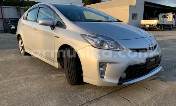 Tenga Tsaru Toyota Prius Sirivha Mota in Beitbridge in Matabeleland South Tenga Tsaru Toyota Prius Sirivha Mota in Beitbridge in Matabeleland South