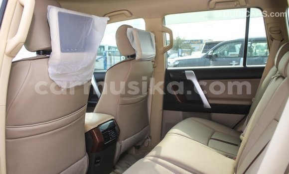 Tenga Imported Toyota Prado Chena Mota in Import - Dubai in Harare Tenga Imported Toyota Prado Chena Mota in Import - Dubai in Harare