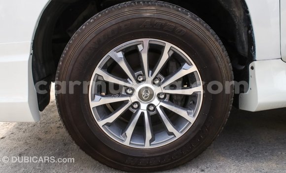 Tenga Imported Toyota Prado Chena Mota in Import - Dubai in Harare Tenga Imported Toyota Prado Chena Mota in Import - Dubai in Harare