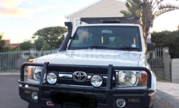 Buy Used Toyota Land Cruiser White Car in Harare in Harare Buy Used Toyota Land Cruiser White Car in Harare in Harare