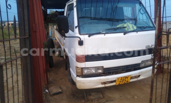 Buy Used Isuzu Elf White Truck in Bulawayo in Bulawayo