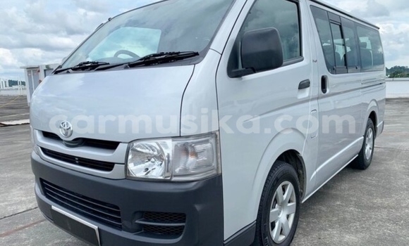 Acheter Occasion Voiture Toyota Hiace Gris à Beitbridge, Matabeleland South