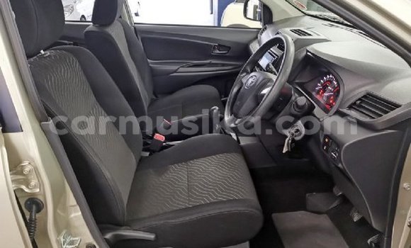 Buy Used Toyota Avanza Other Car in Beitbridge in Matabeleland South Buy Used Toyota Avanza Other Car in Beitbridge in Matabeleland South