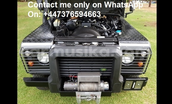 Buy Used Land Rover Defender Silver Car in Harare in Harare