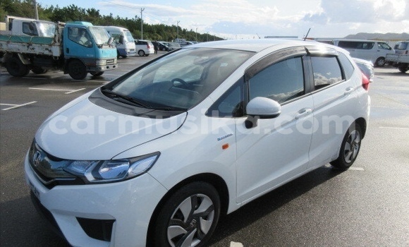 Tenga Tsaru Honda Fit Chena Mota in Beitbridge in Matabeleland South