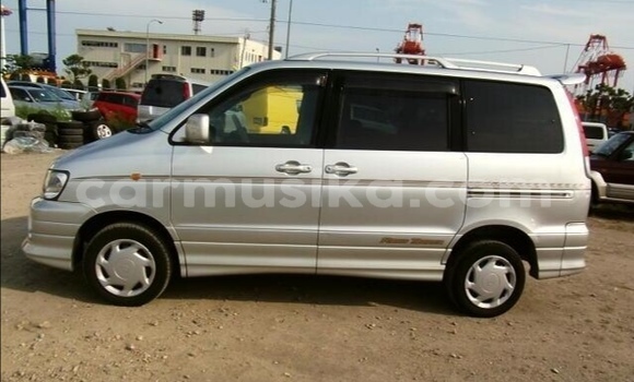 Acheter Occasion Voiture Toyota Noah Gris à Belvédère, Harare Acheter Occasion Voiture Toyota Noah Gris à Belvédère, Harare