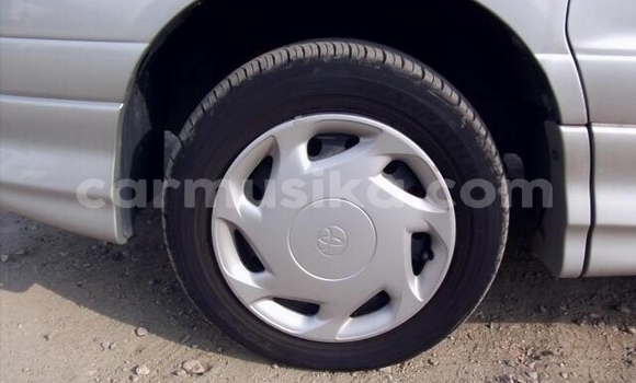 Acheter Occasion Voiture Toyota Noah Gris à Belvédère, Harare Acheter Occasion Voiture Toyota Noah Gris à Belvédère, Harare