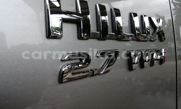 Acheter Occasion Voiture Toyota Hilux Gris à Beitbridge, Matabeleland South Acheter Occasion Voiture Toyota Hilux Gris à Beitbridge, Matabeleland South