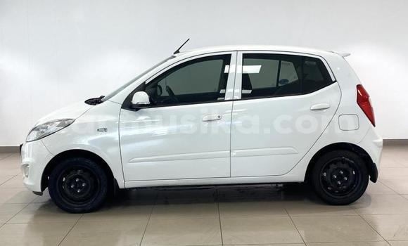 Tenga Tsaru Hyundai i10 Chena Mota in Beitbridge in Matabeleland South Tenga Tsaru Hyundai i10 Chena Mota in Beitbridge in Matabeleland South