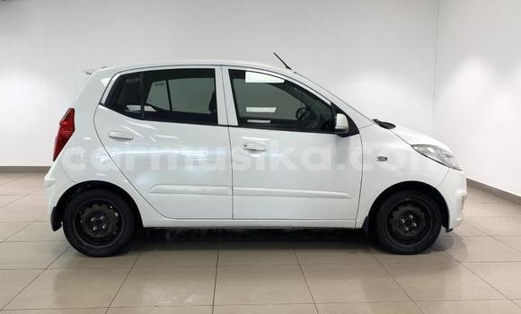 Acheter Occasion Voiture Hyundai i10 Blanc à Beitbridge, Matabeleland South Acheter Occasion Voiture Hyundai i10 Blanc à Beitbridge, Matabeleland South