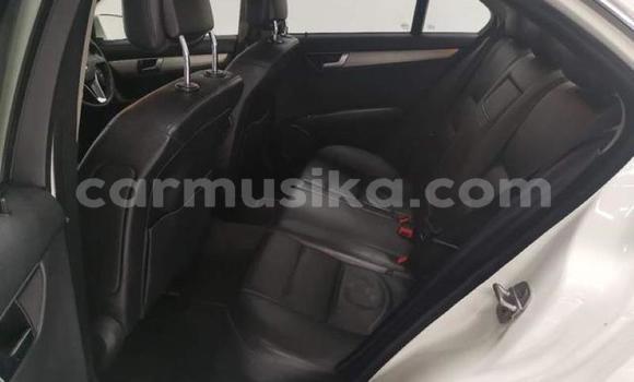 Tenga Tsaru Mercedes‒Benz C–Class Chena Mota in Beitbridge in Matabeleland South Tenga Tsaru Mercedes‒Benz C–Class Chena Mota in Beitbridge in Matabeleland South