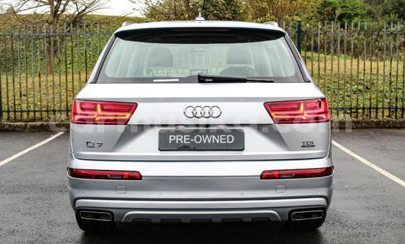 Acheter Occasion Voiture Audi Q7 Gris à Beitbridge, Matabeleland South Acheter Occasion Voiture Audi Q7 Gris à Beitbridge, Matabeleland South
