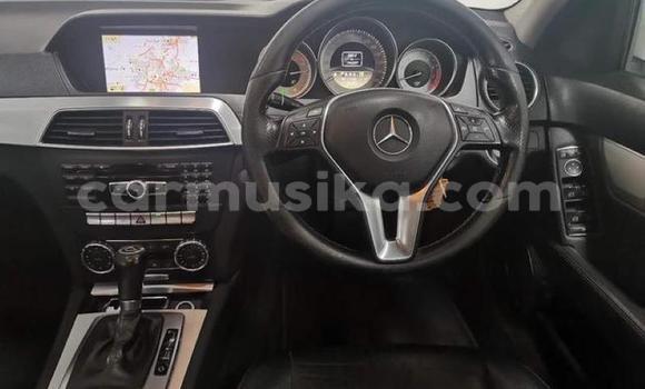 Tenga Tsaru Mercedes‒Benz C–Class Chena Mota in Beitbridge in Matabeleland South Tenga Tsaru Mercedes‒Benz C–Class Chena Mota in Beitbridge in Matabeleland South