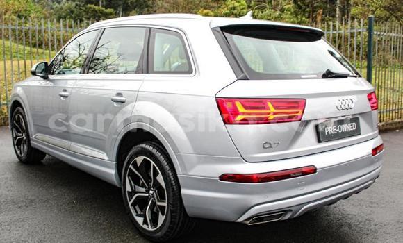 Acheter Occasion Voiture Audi Q7 Gris à Beitbridge, Matabeleland South Acheter Occasion Voiture Audi Q7 Gris à Beitbridge, Matabeleland South