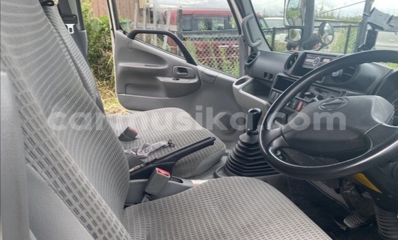 Acheter Occasion Voiture Haima 2 Blanc à Beitbridge, Matabeleland South Acheter Occasion Voiture Haima 2 Blanc à Beitbridge, Matabeleland South